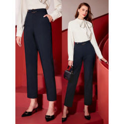 Pantalon traje con bolsilla inclinado